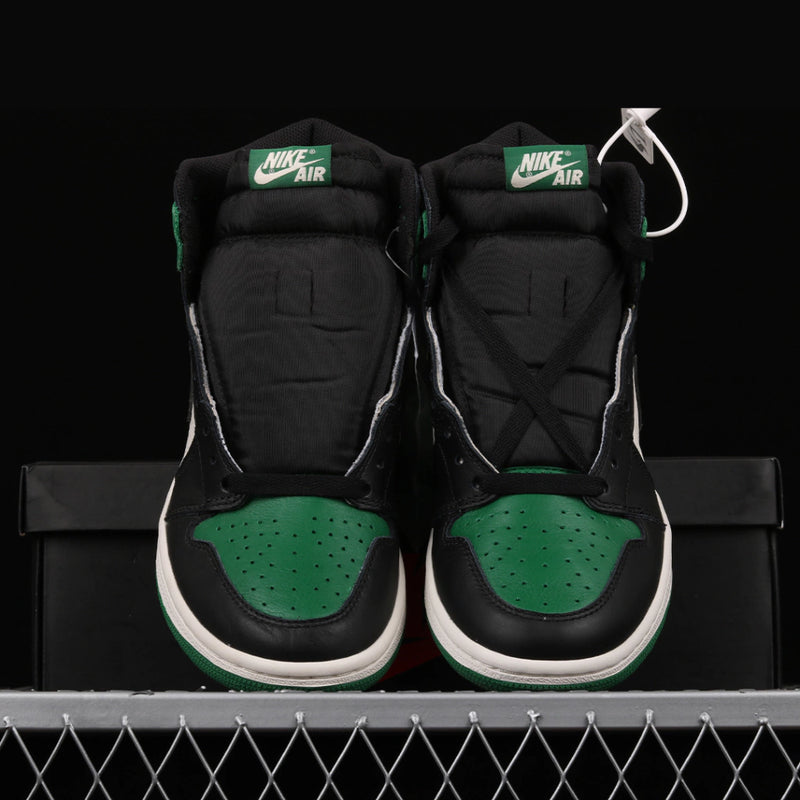Nike Air Jordan 1 Retro High OG 'Pine Green'