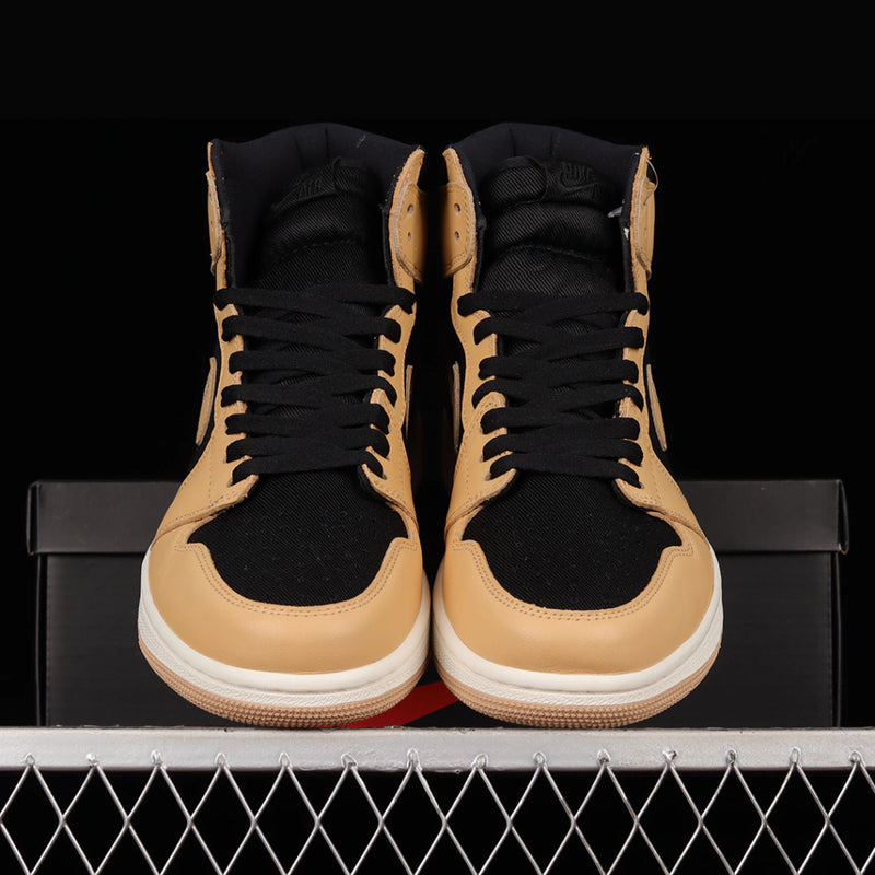 Nike Air Jordan 1 Retro High 'Heirloom'