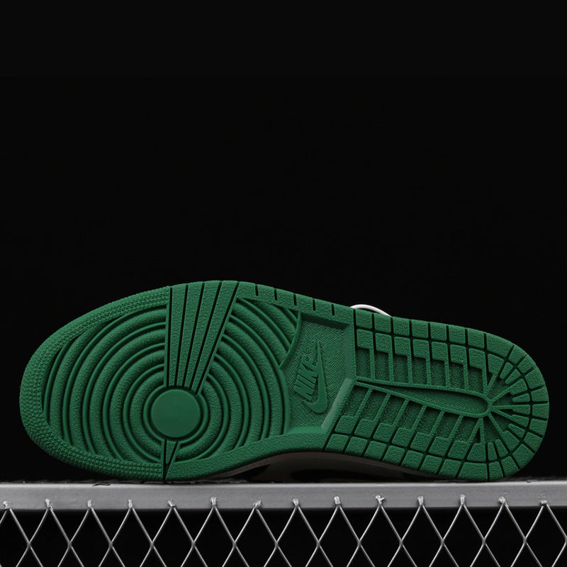 Nike Air Jordan 1 Retro High OG 'Pine Green'