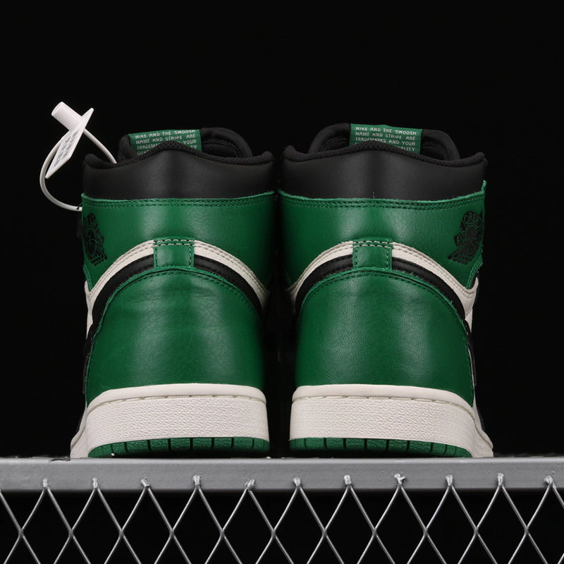 Nike Air Jordan 1 Retro High OG 'Pine Green'