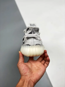 Yeezy Boost 350 V2 Zebra
