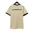 Camisola Juventus 25/26 Edição Casual - Bege - Versão Torcedor