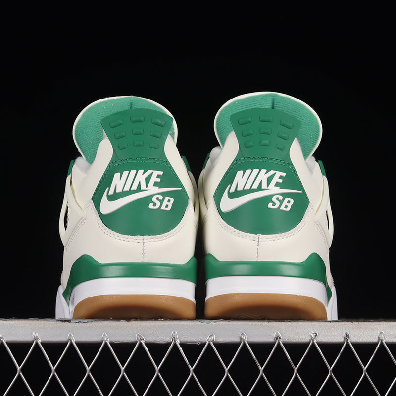 Nike Air Jordan 4 Retro x Nike SB 'Pine Green'