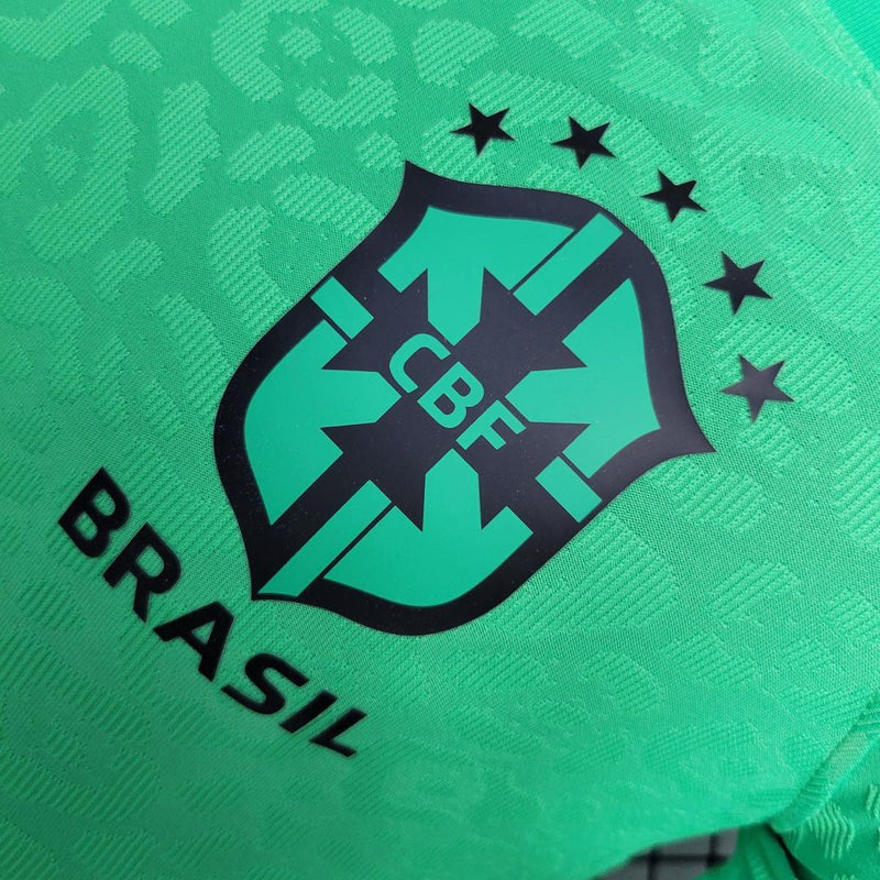 Camisola Brasil Special Edition Green Modelo Jogador
