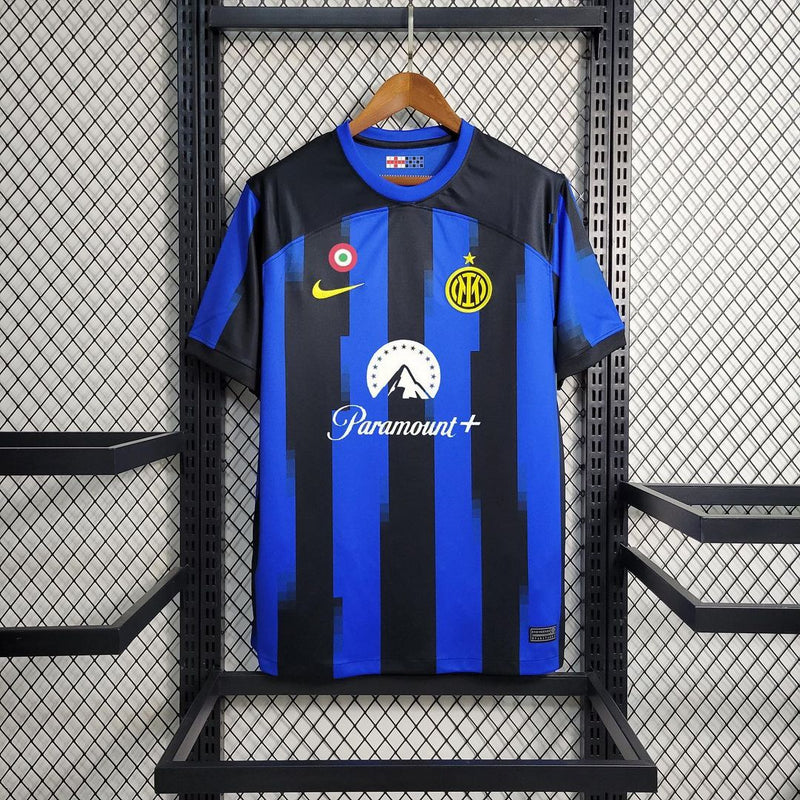 Camisola Internazionale Modelo Torcedor 23/24